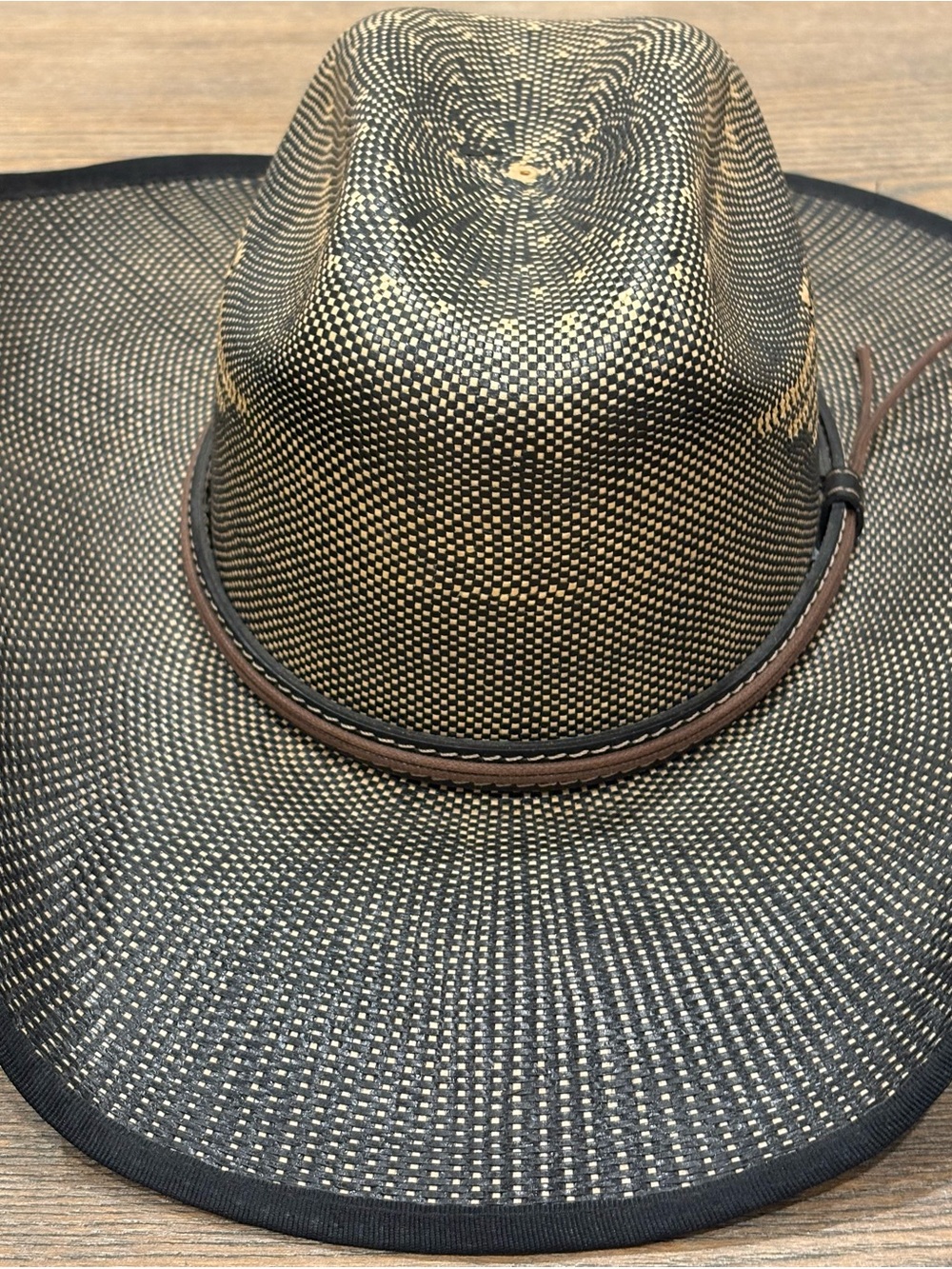 Justin Brown & Black Vented Straw Cowboy Hat / Western Rodeo Ranch Style - Picture 10 of 13